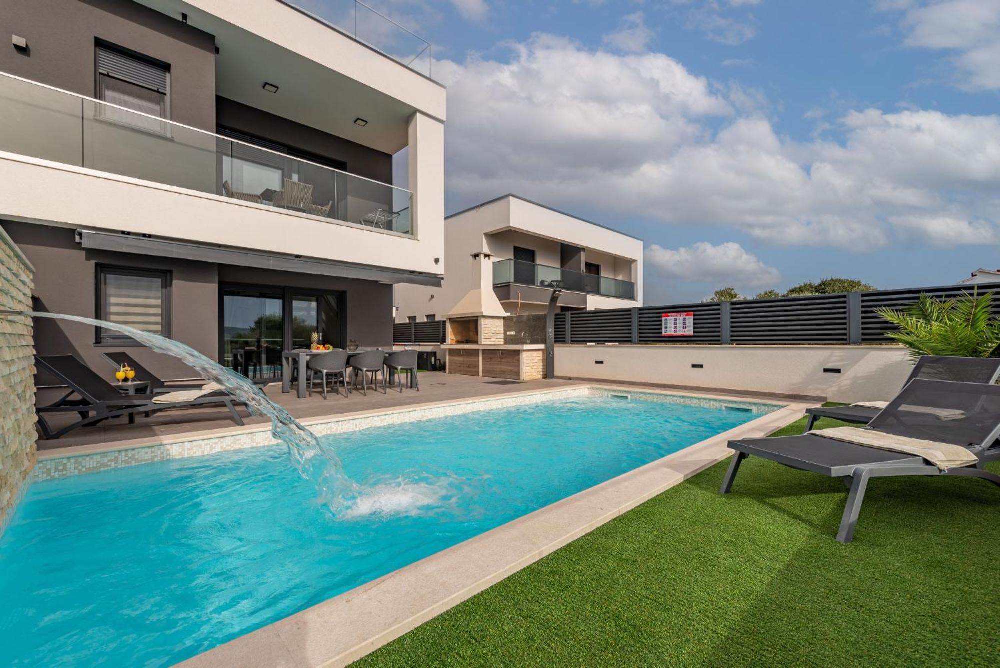 Villa Blue Sky 2 Zadarvillas Turanj Buitenkant foto